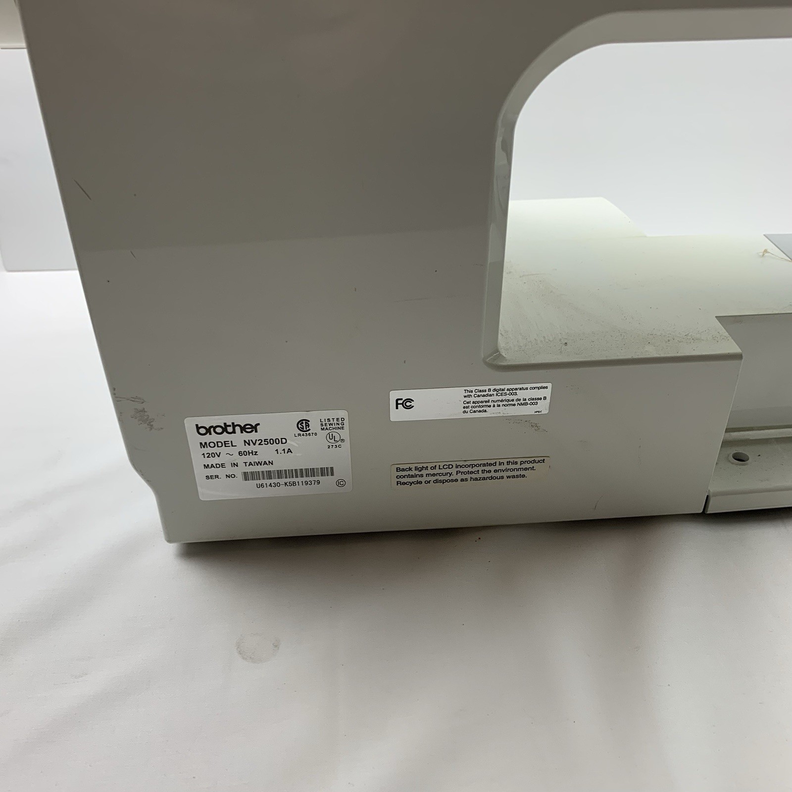 Brother Innovis 2500D Sewing & Embroidery Machine + Accessories & Carrying Case