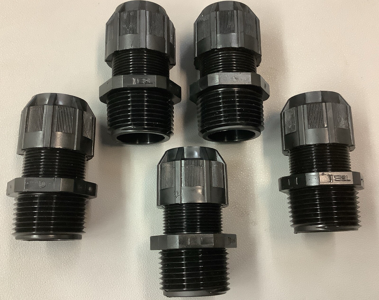 Lot of 5 Thomas & Betts 2941NM 1" Strain Relief Cord Connector (B36)