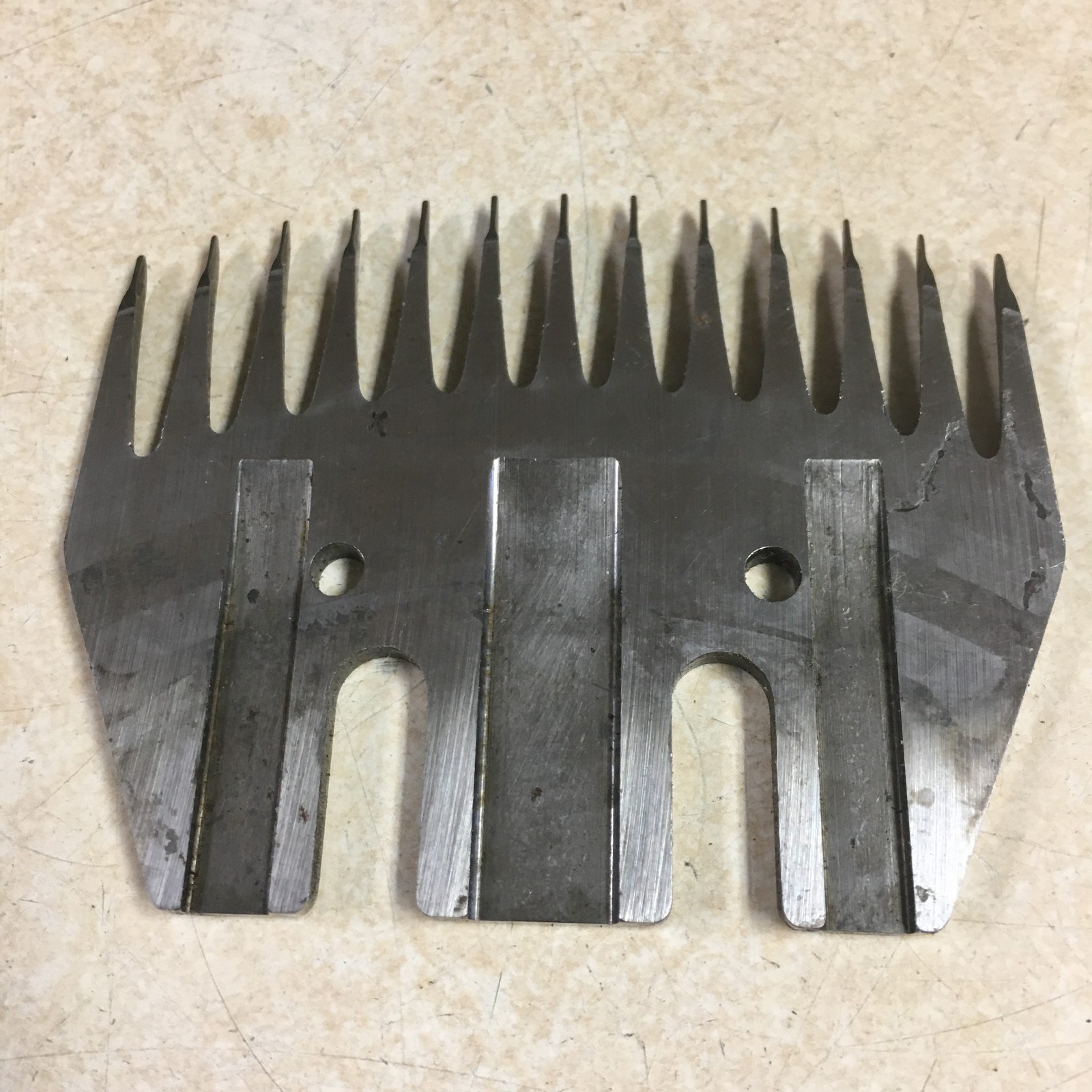 Oster Thin Large Animal Clipper Shear Blade P1082