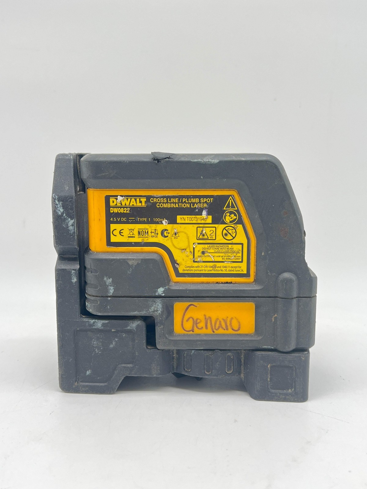 DeWalt DW0822 Cross-Line Laser Level Self-Leveling - Used