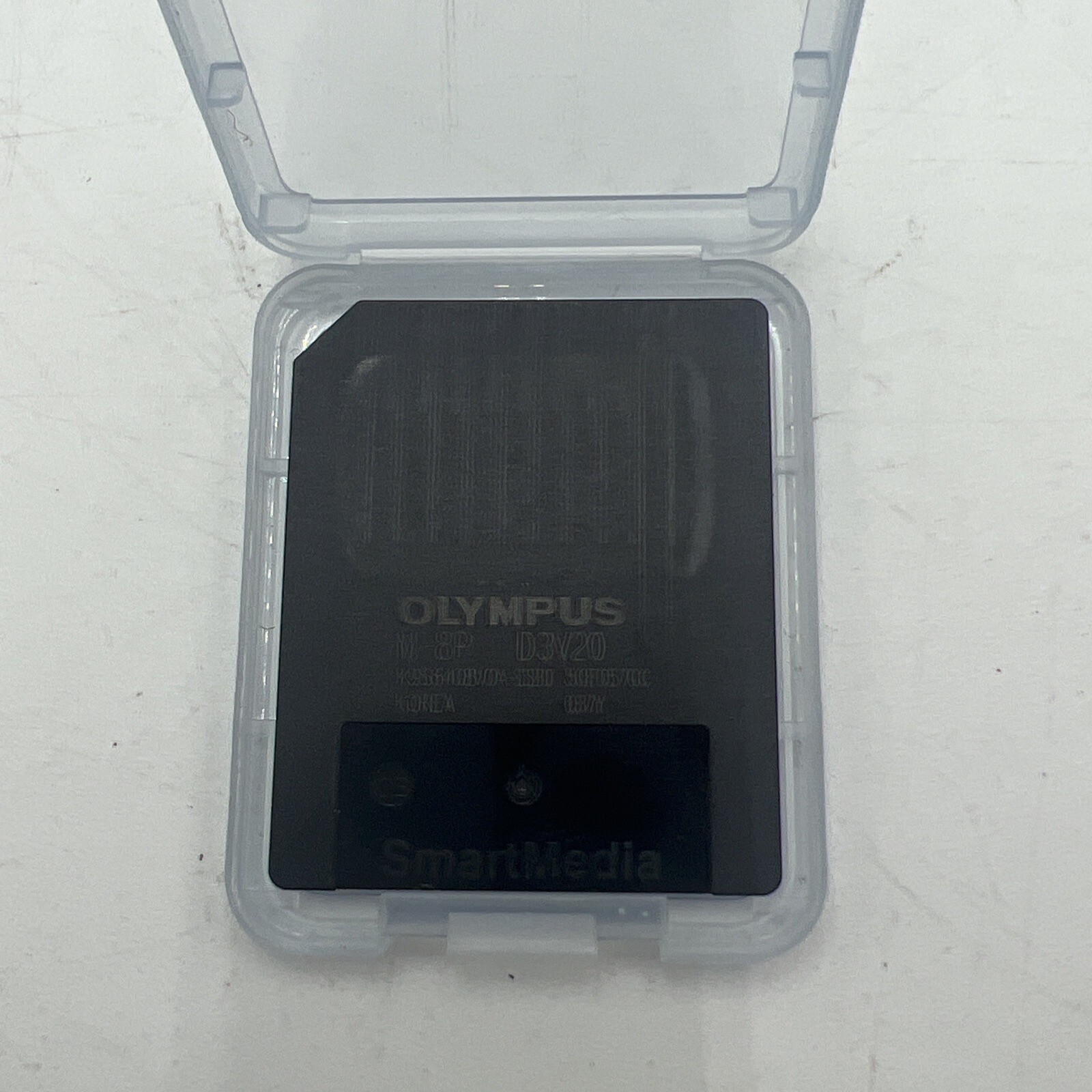 OLYMPUS SMARTMEDIA SM MEMORY CARD (8MB) M-8P - D3V20 WITH CASE