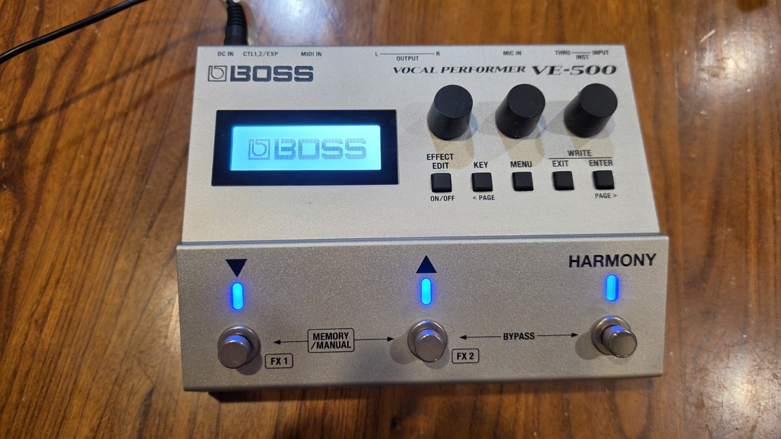 BOSS VE-500 Digital Vocal Performer Harmony Effects Processor for Microphone