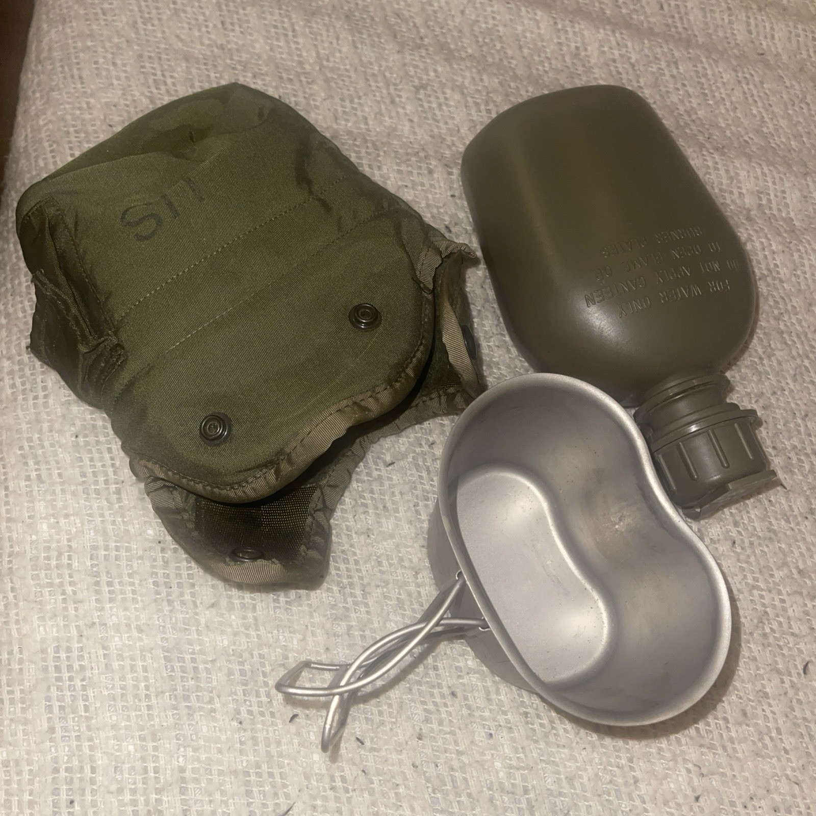 US Military Water Bottle Army Canteen Travel Cover Pouch in Green New