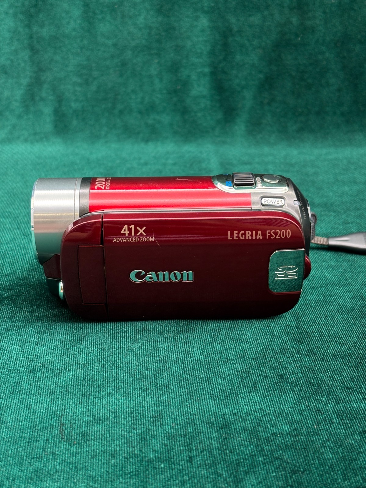 Canon LEGRIA FS200 E Video Camera