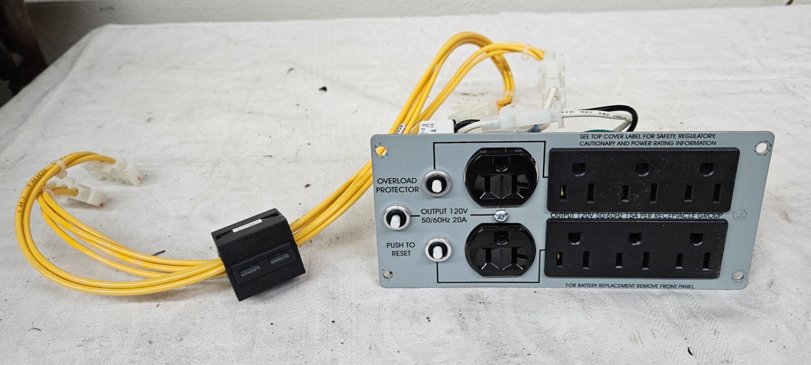 APC Smart-UPS 2200 SUA2200RM2U Power Panel w Harness Working