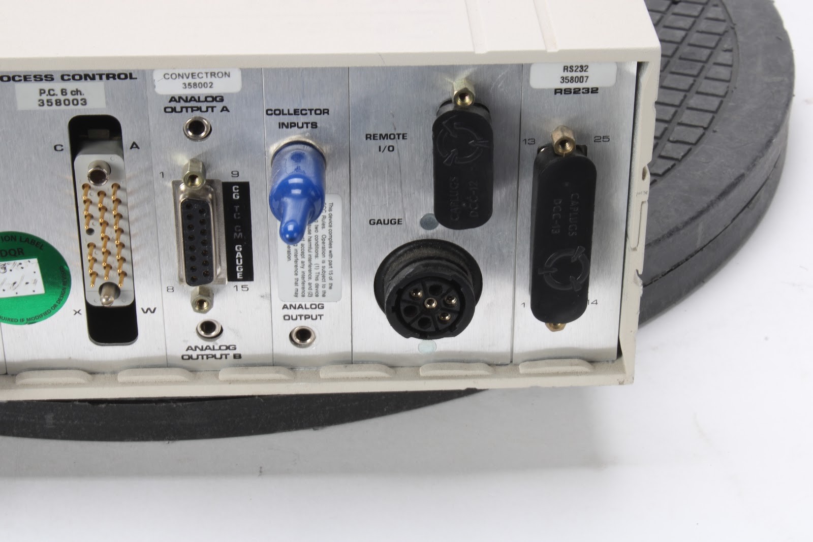 Granville-Phillips 358 Micro-Ion Controller 358502-A1B-T1 - Missing Trim - Fair