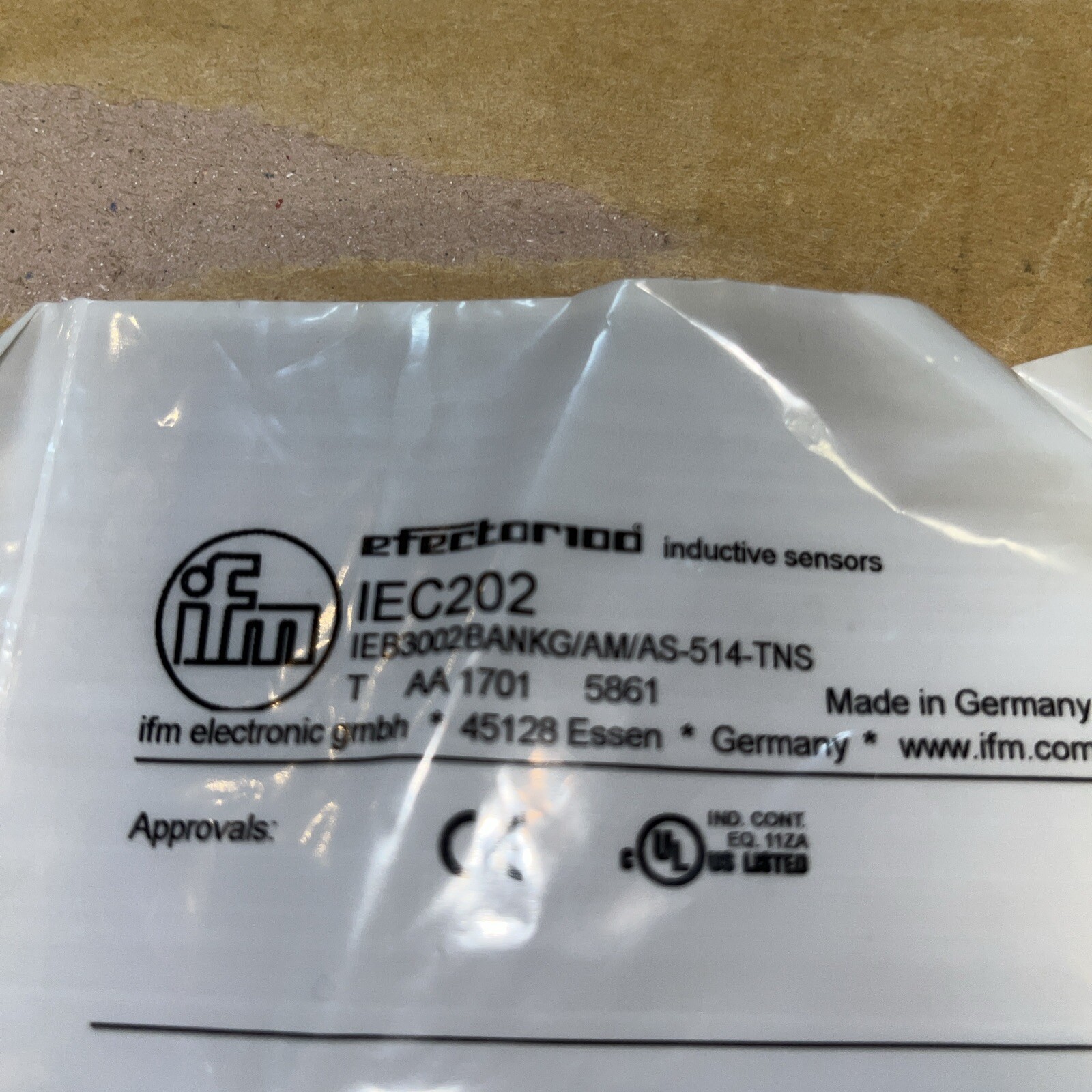 IFM Sensor, #IEC202, Same Day Shipping, New Open Box, LG-1216