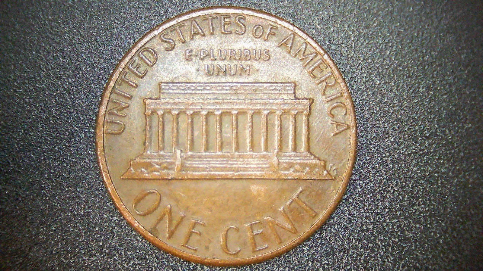 1985 P Lincoln Cent, Cracked Die On The Reverse.