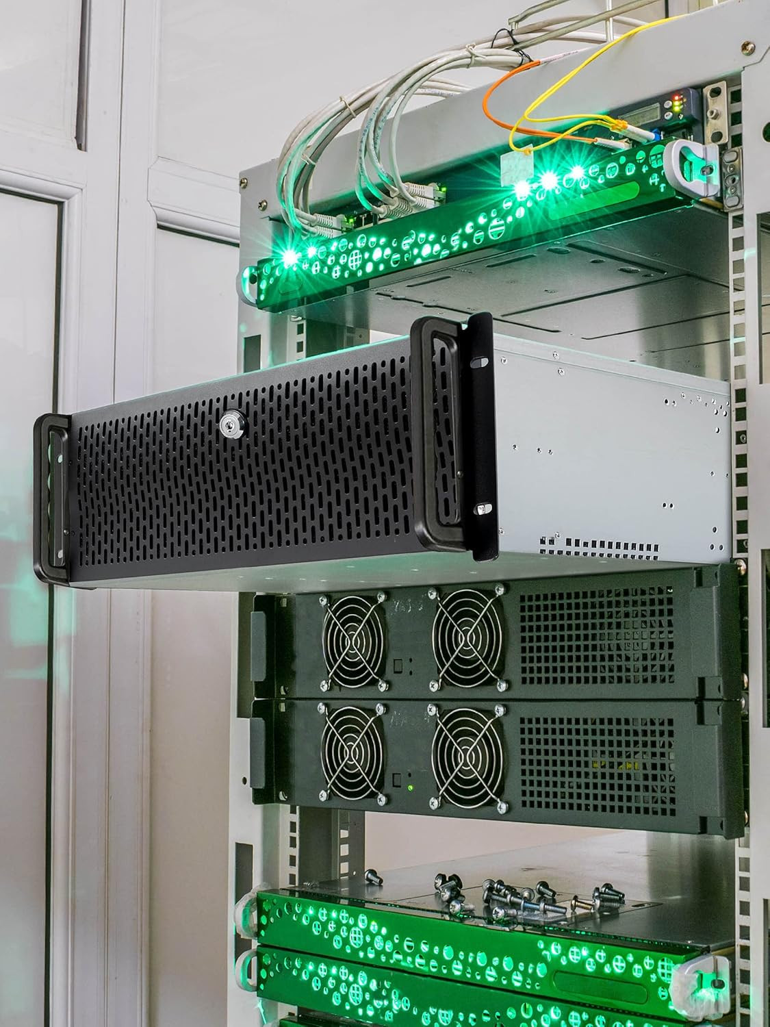 4U Server Chassis Rackmount Case | 15 3.5" HDD Bays | E-ATX Compatible | 6 Front