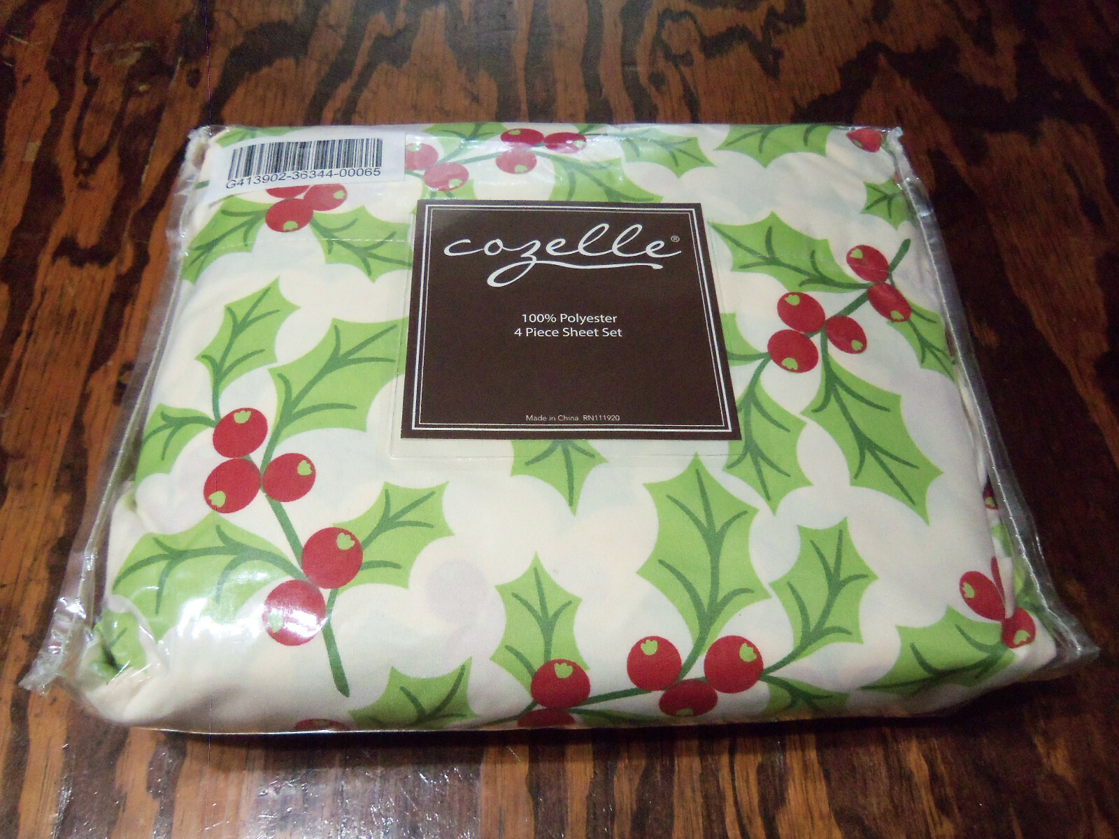 COZELLE MICROFIBER 4PC SHEET SET HOLLY BERRY NEW IN PKG
