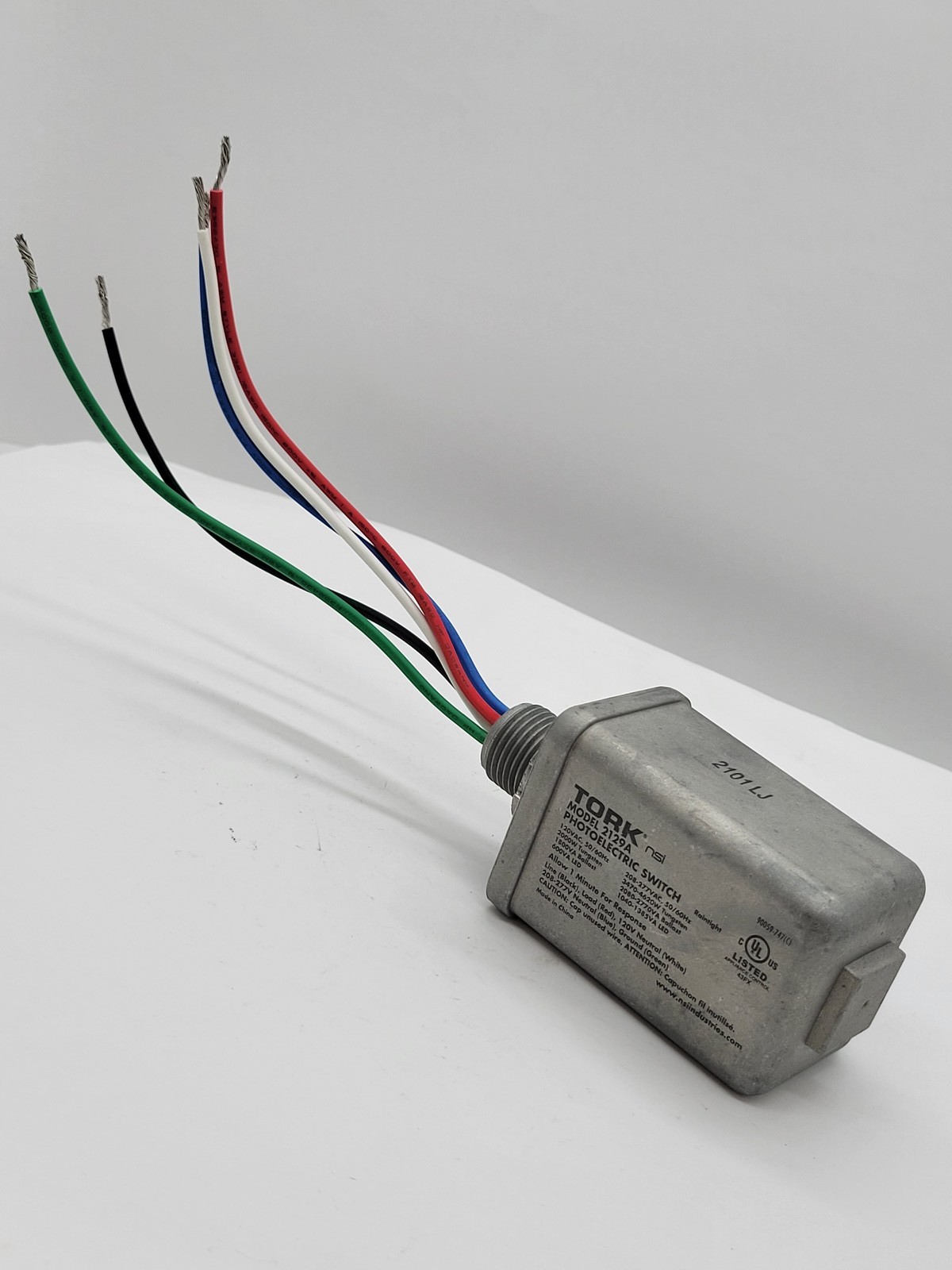 TORK 2129A Photoelectric Switch 120V-277VAC 1/2" Conduit PhotoControl