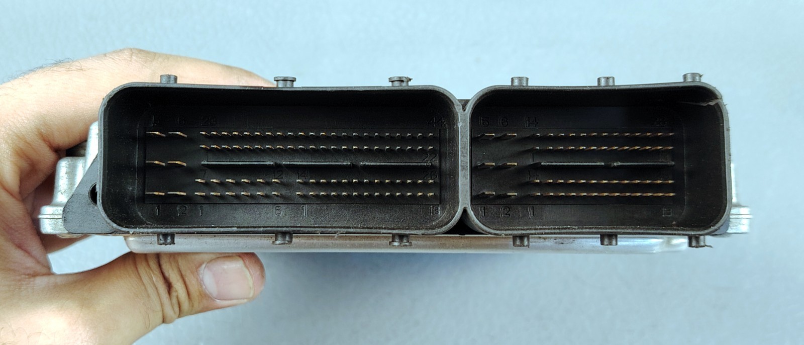 BMW E90 320i ENGINE CONTROL UNIT ECU MODULE DME 7561834 0261201159