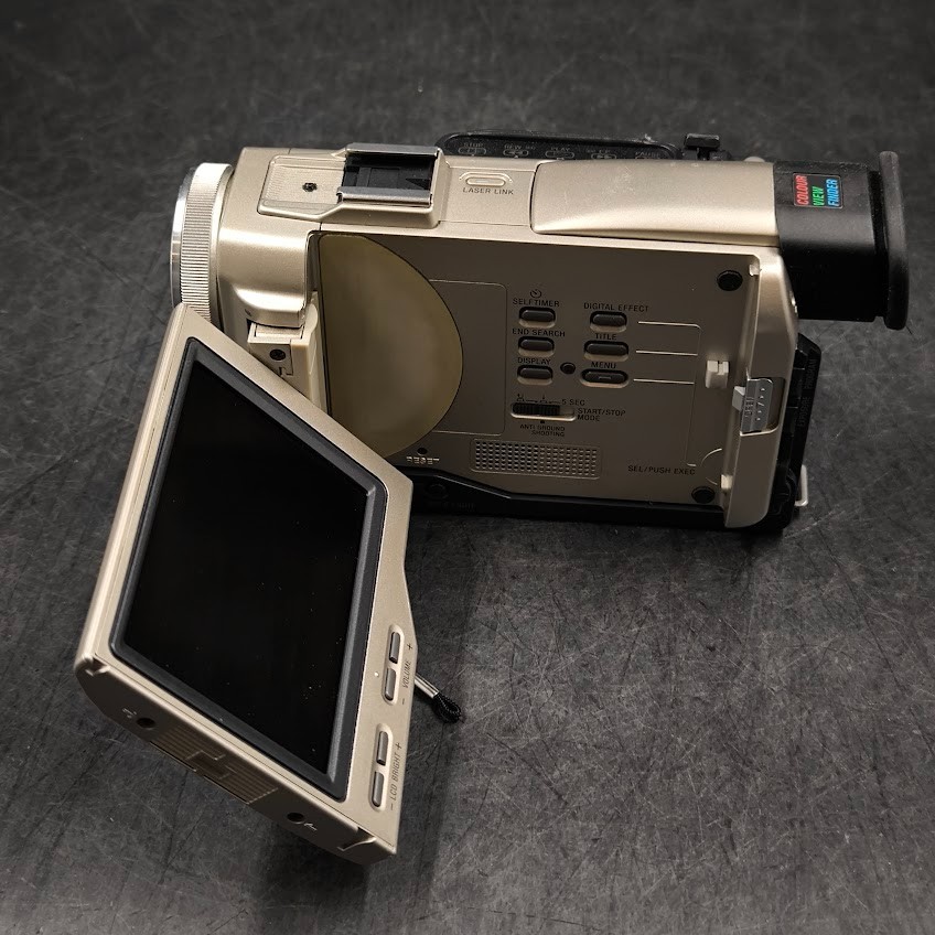 Sony DCR-TRV8 E 40x Digital Video Camera Camcorder Used Working