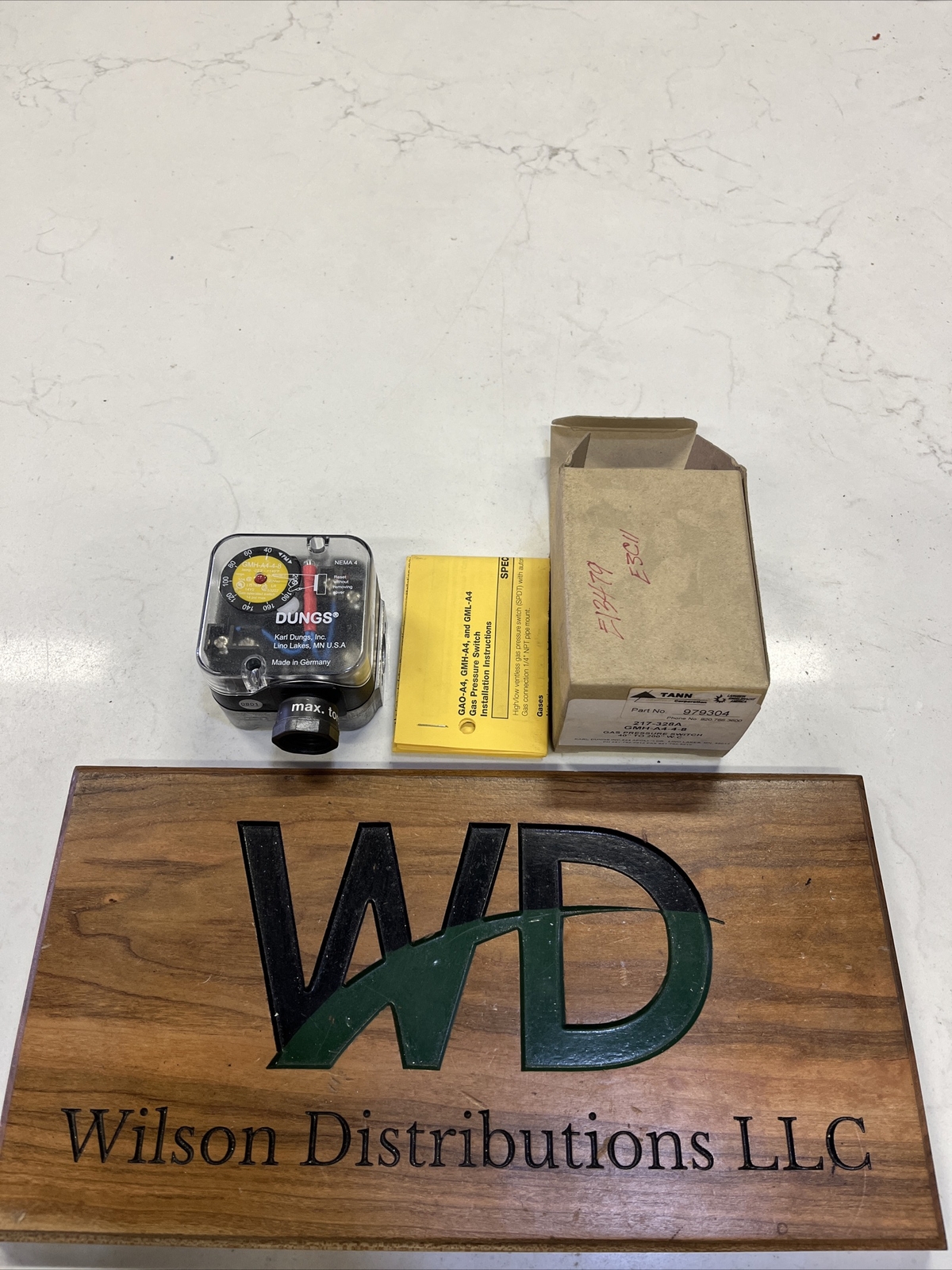 Dungs GMH-A4-4-8 Gas Pressure Switch - New in Box