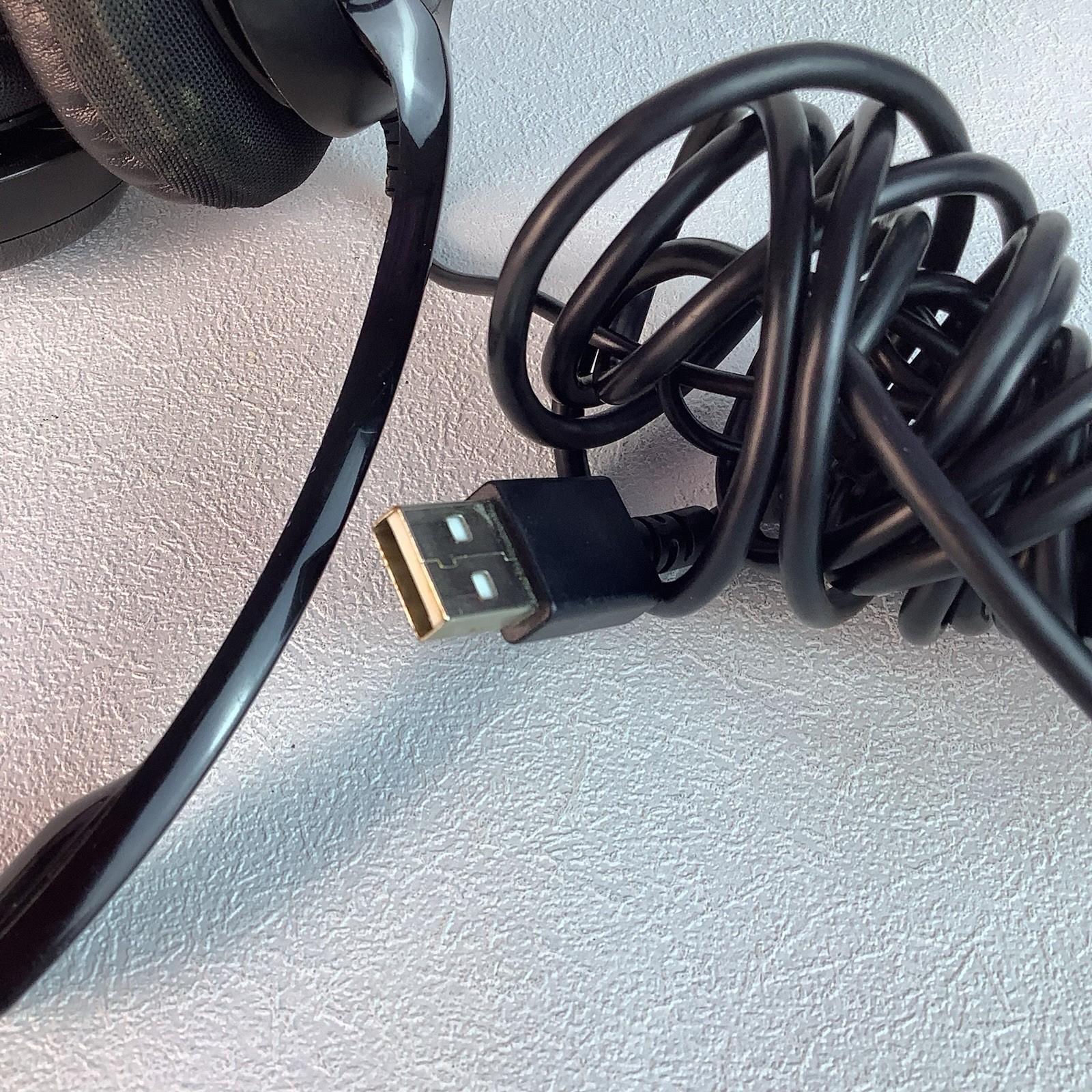 LOGITECH H390 USB Wired Headset With Volume Control & Microphone*NO BOX*