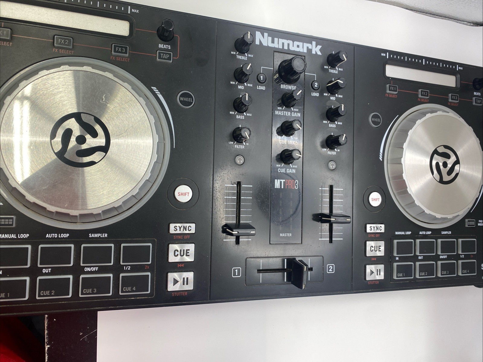 Numark MT PRO3 Double Deck DJ Controller Serato, Mixer, Autoloop, 16 Pads