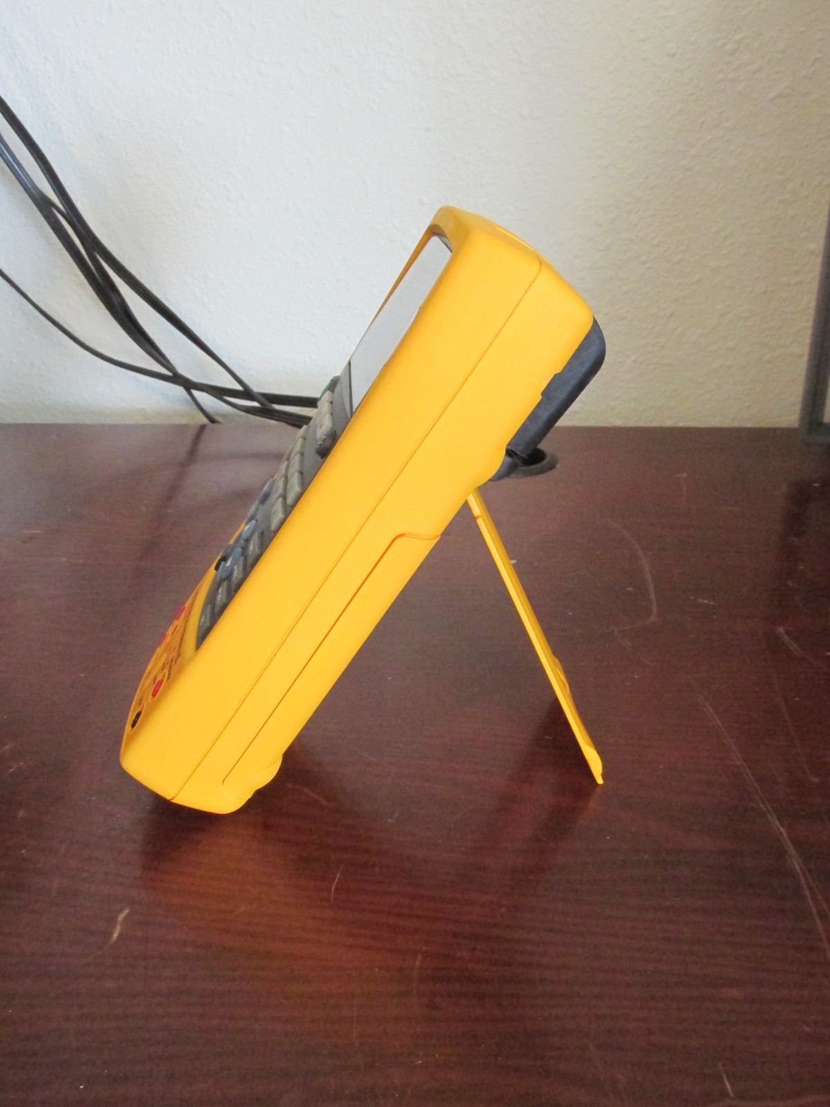 Fluke 724 Temperature Calibrator **TESTED to Fluke Performance Verification**
