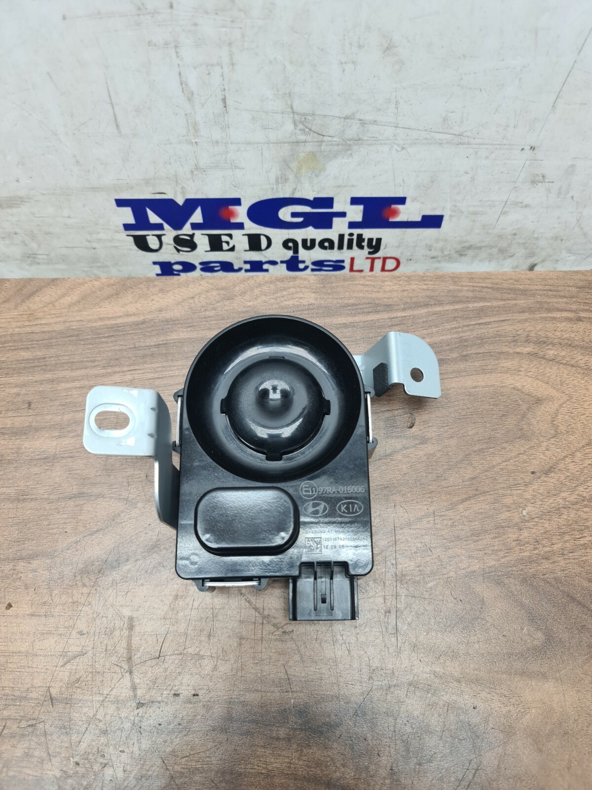 KIA SORENTO MK3 Alarm system siren Anti-theft 95870C5000 FOB9046  2015-2020
