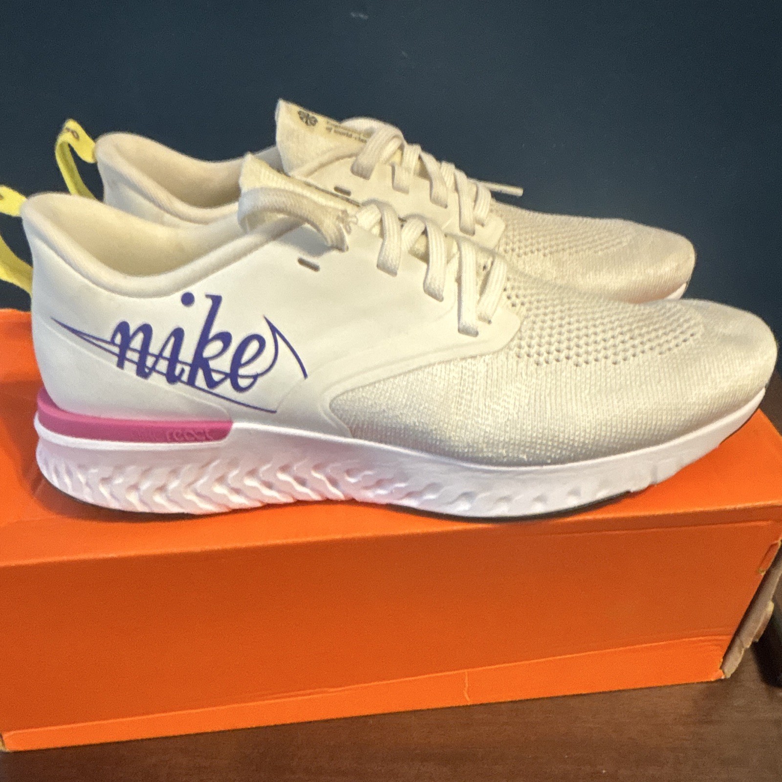 Nike Odyssey React BV5738-101 Low Top Lace Up Running Sneakers White/Pink