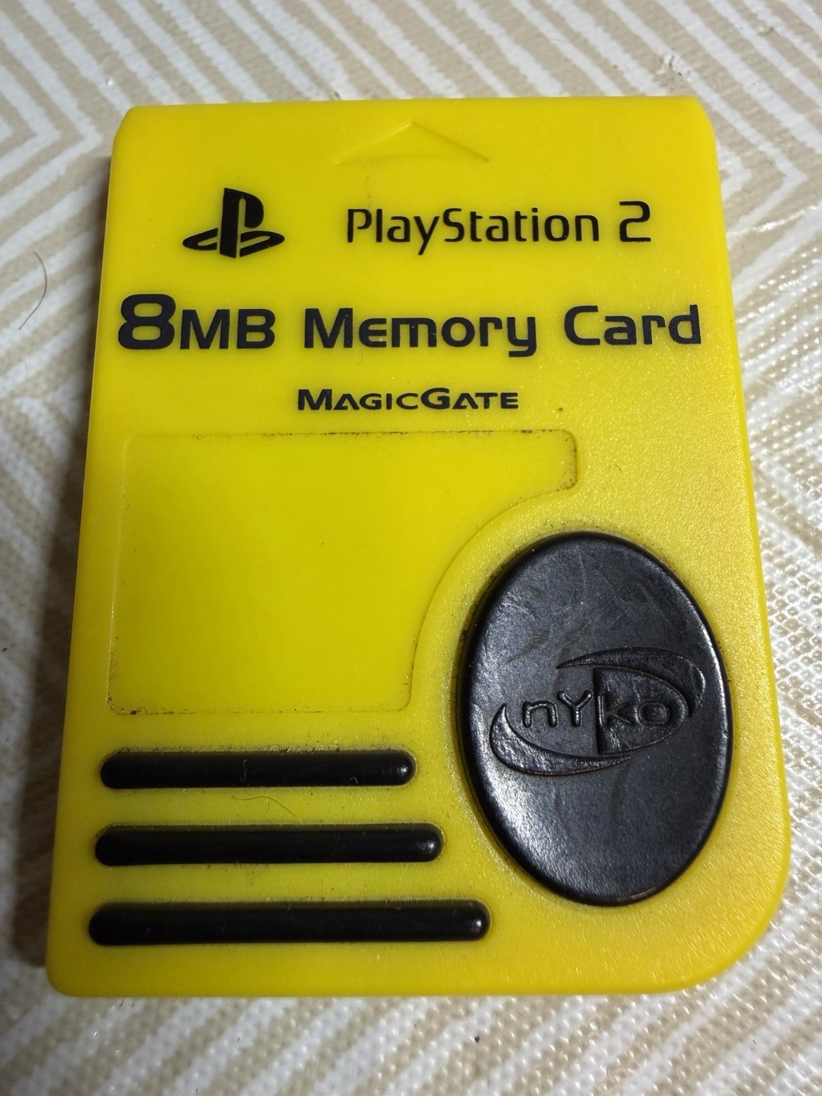 Official Nyko Sony PlayStation 2 PS2 8MB Memory Card PS-80516 Yellow Pre-owned