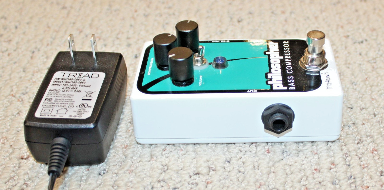 Pigtronix Philosopher Bass Compressor Sustainer Analog Pedal Open Box LN