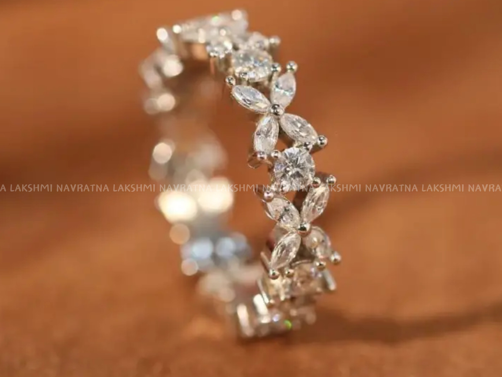 Marquise & Round Cut Moissanite Women Clover Wedding Band s925 14kW/G Plated