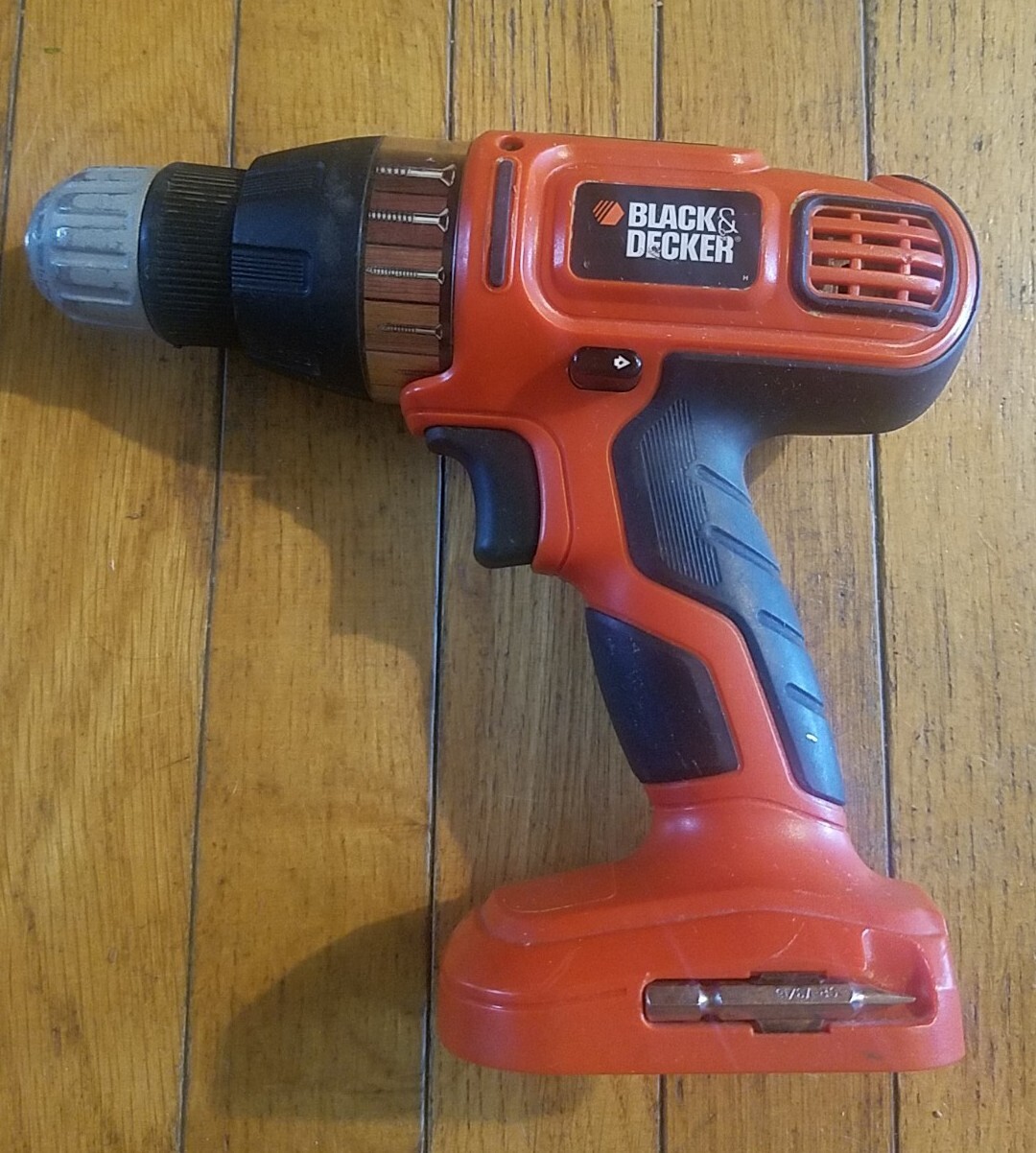 Black & Decker SS12 12V Smart Select Technology Drill Only