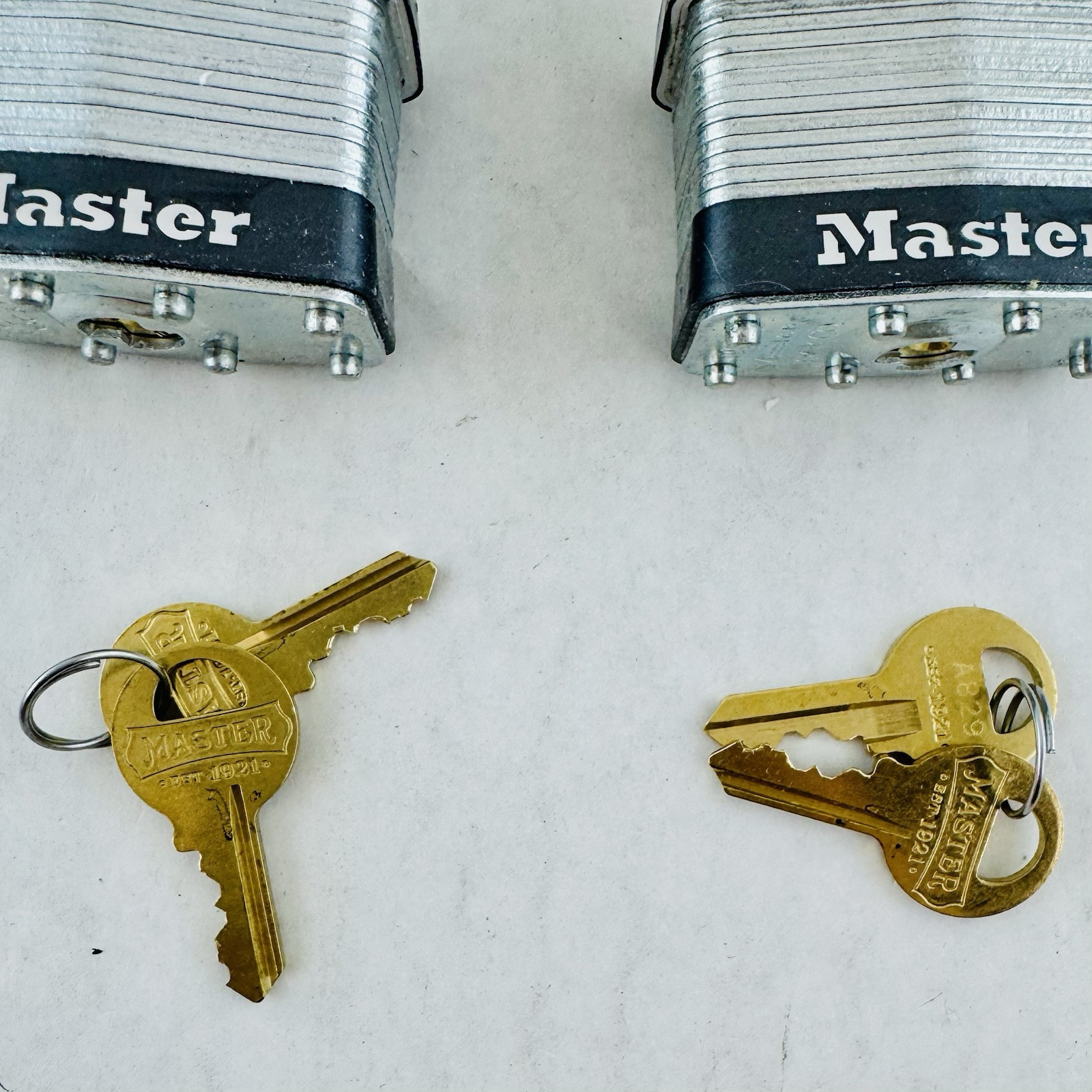 Master Lock Keyed Padlock Commercial Set of 3 Locks