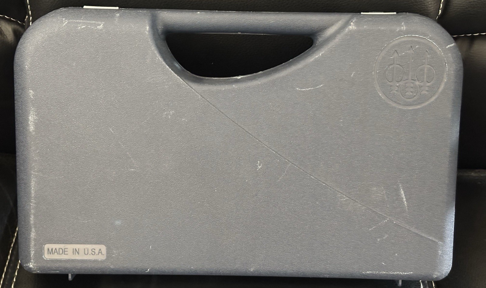 NICE BERETTA FACTORY BLUE HARD STORAGE CASE MADE IN USA 92 92FS