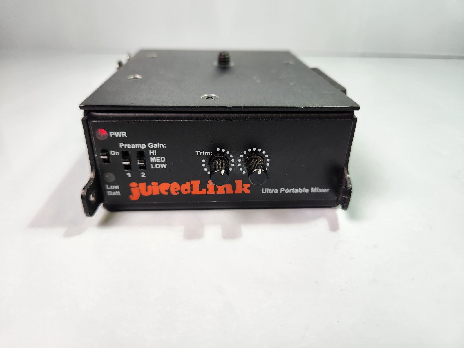 JuiceLink CX211 Low Noise Preamp Mixer Juiced Link Portable Audio XLR DSLR