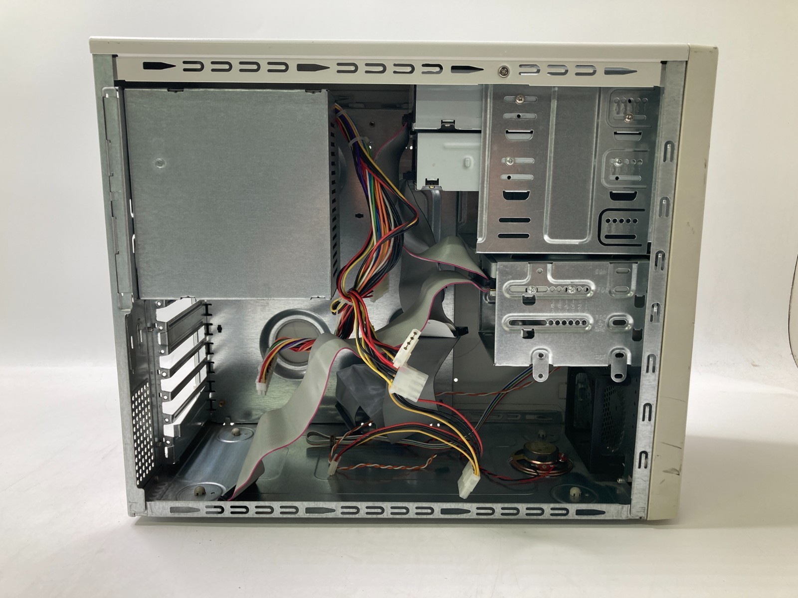 Vintage Beige Computer Case w/ 250W Power Supply