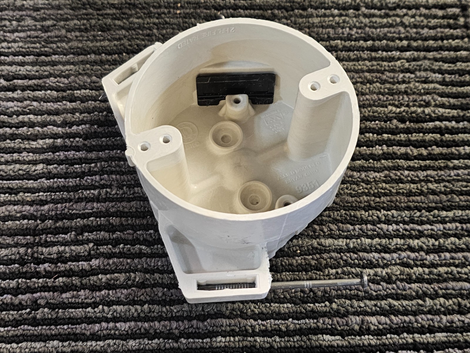 (QTY 8) Allied Moulded 9351-NK 4'' Diameter Round Fixture Support Box K-Clamp