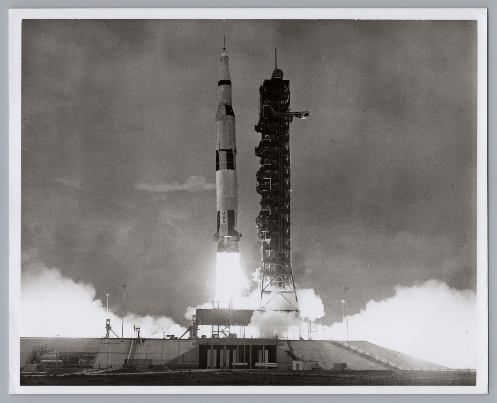Apollo 10 Saturn V Liftoff NASA Press Photo 1969 107-KSC-69P-362 Stafford Cernan