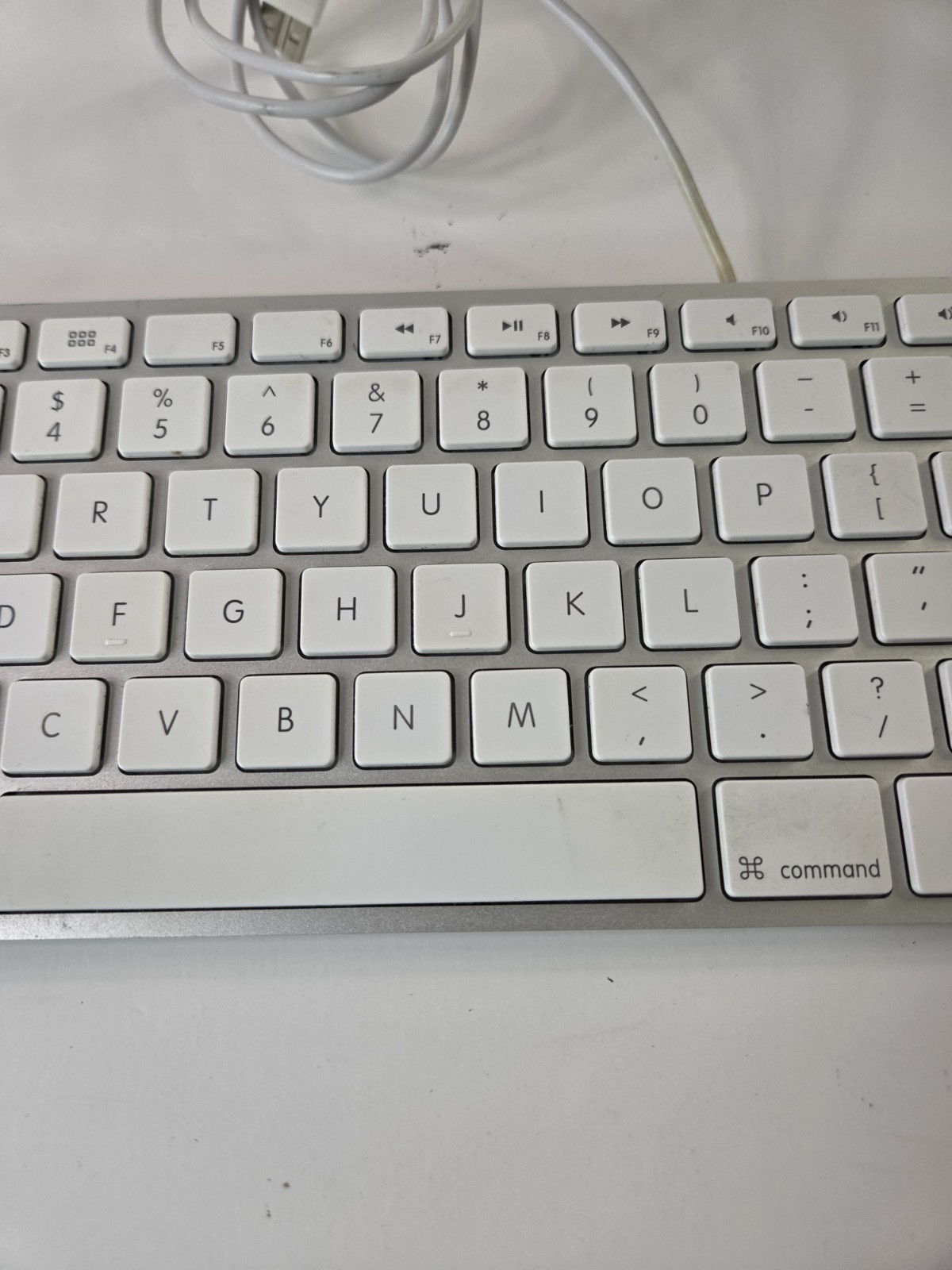 Apple USB Wired Keyboard With Numeric Keypad - A1243
