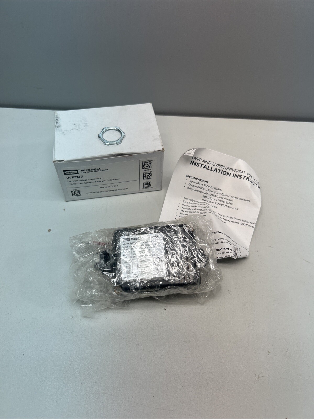 NEW HUBBELL UVPPQTI  | UNIVERSAL VOLTAGE POWER PACK w/QTI CONNECTOR