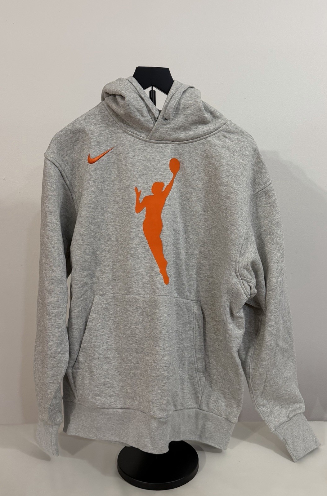 NWT-Men’s Nike WNBA Primary Logo Woman-Embroidered Swoosh Hoodie Large