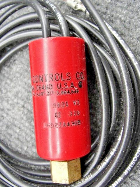 Carrier HK02ZA 430. ROBERTSHAW G21-1025 Pressure Switches New Old Stock