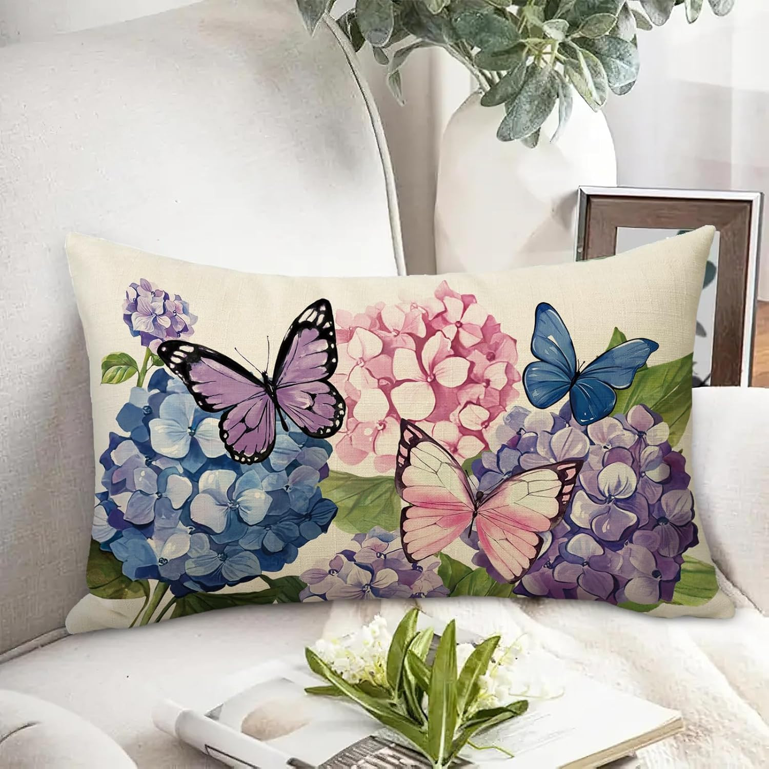 Spring Summer Lumbar Decorative Rectangle Pillow Cover 12 x 20, Hydrangea Flower