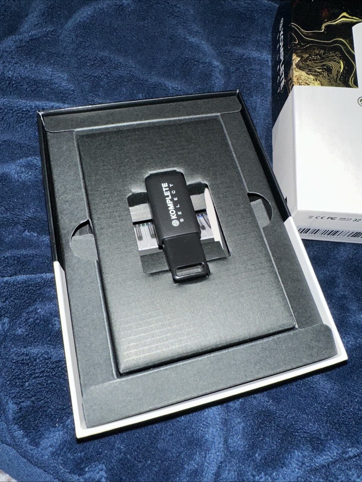 Native Instruments Komplete 12 Select Virtual Instruments USB Installation ONLY
