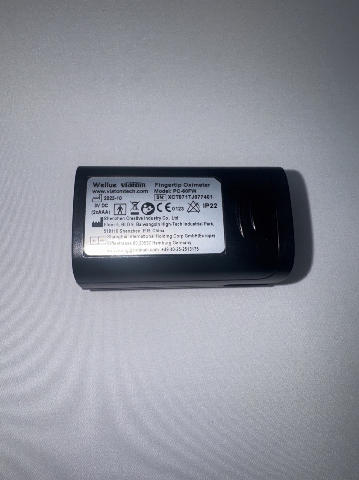 Creative Medical Compact Fingertip Pulse Oximeter Bluetooth LCD Display PC-60FW