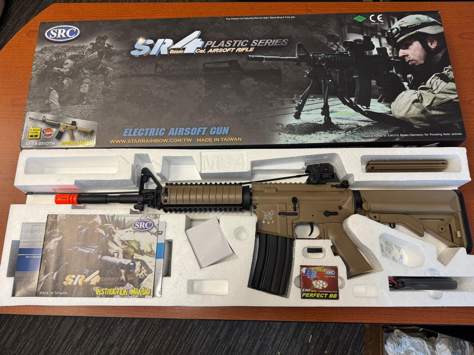 SRC SR4 Plastic Series 6mm Cal. AIRSOFT M4 Rifle Excellent NEW In Box