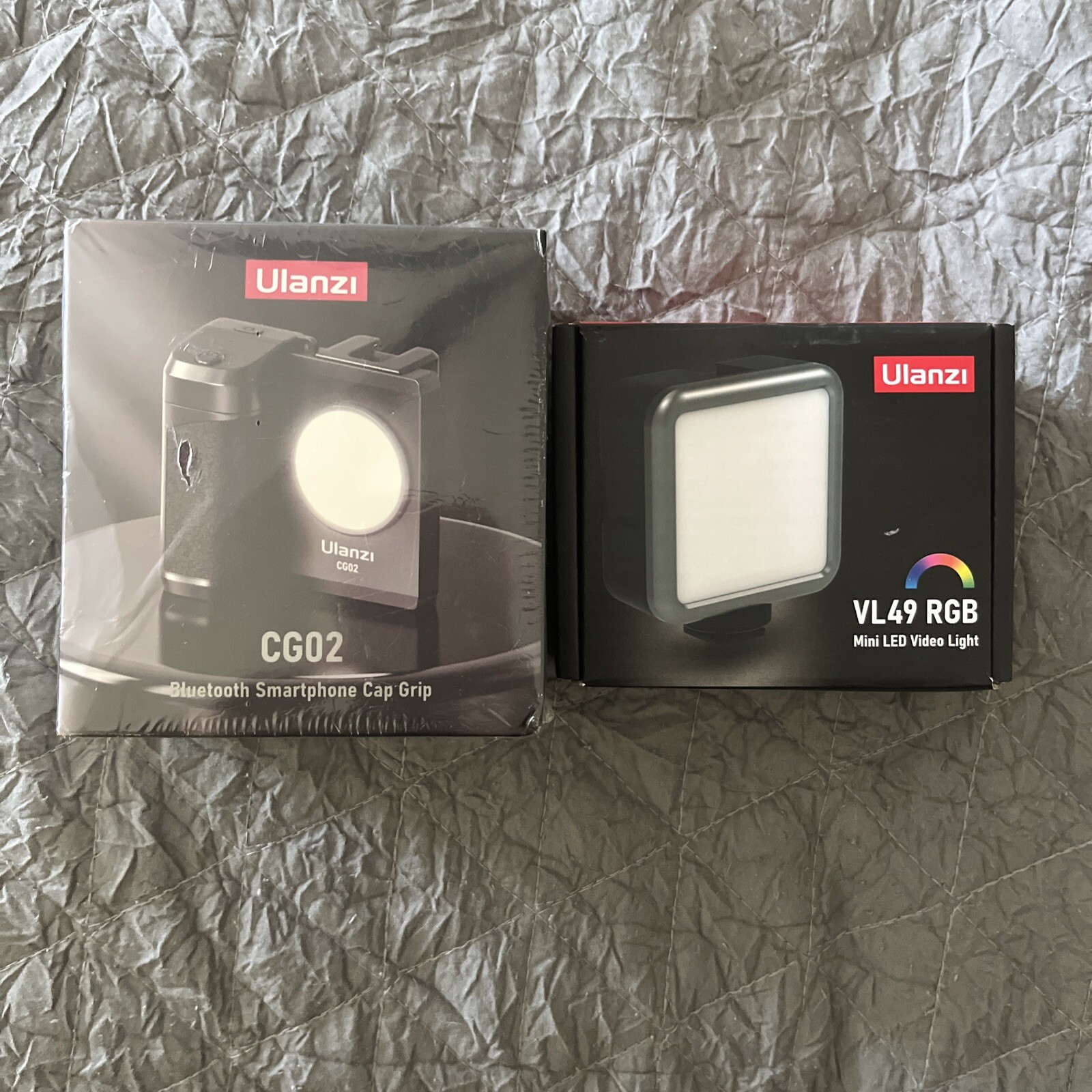 Ulanzi CG02 Cap Grip Bluetooth Fill Light 3282A & VL49 RGB Mini LED Video Light