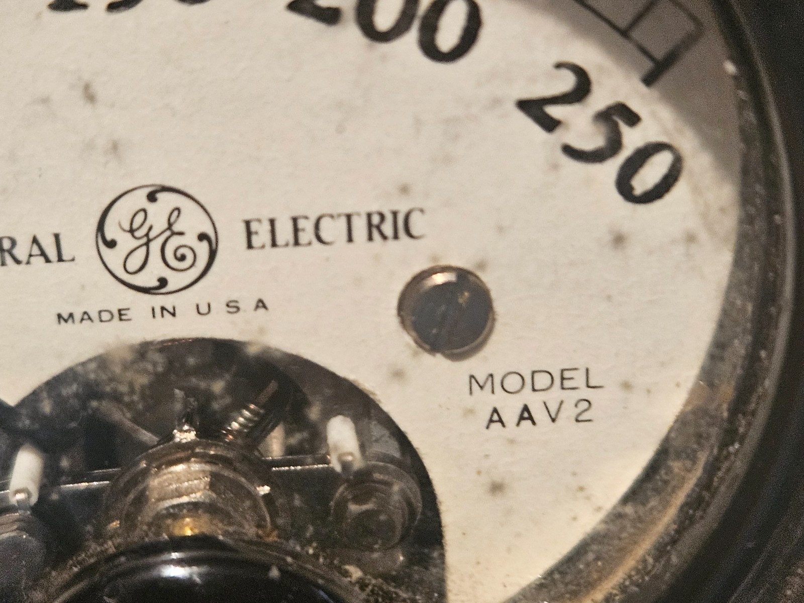 General Electric / U S ARMY / Type DW-46 Panel Meter 0-250 AC Milliamperes