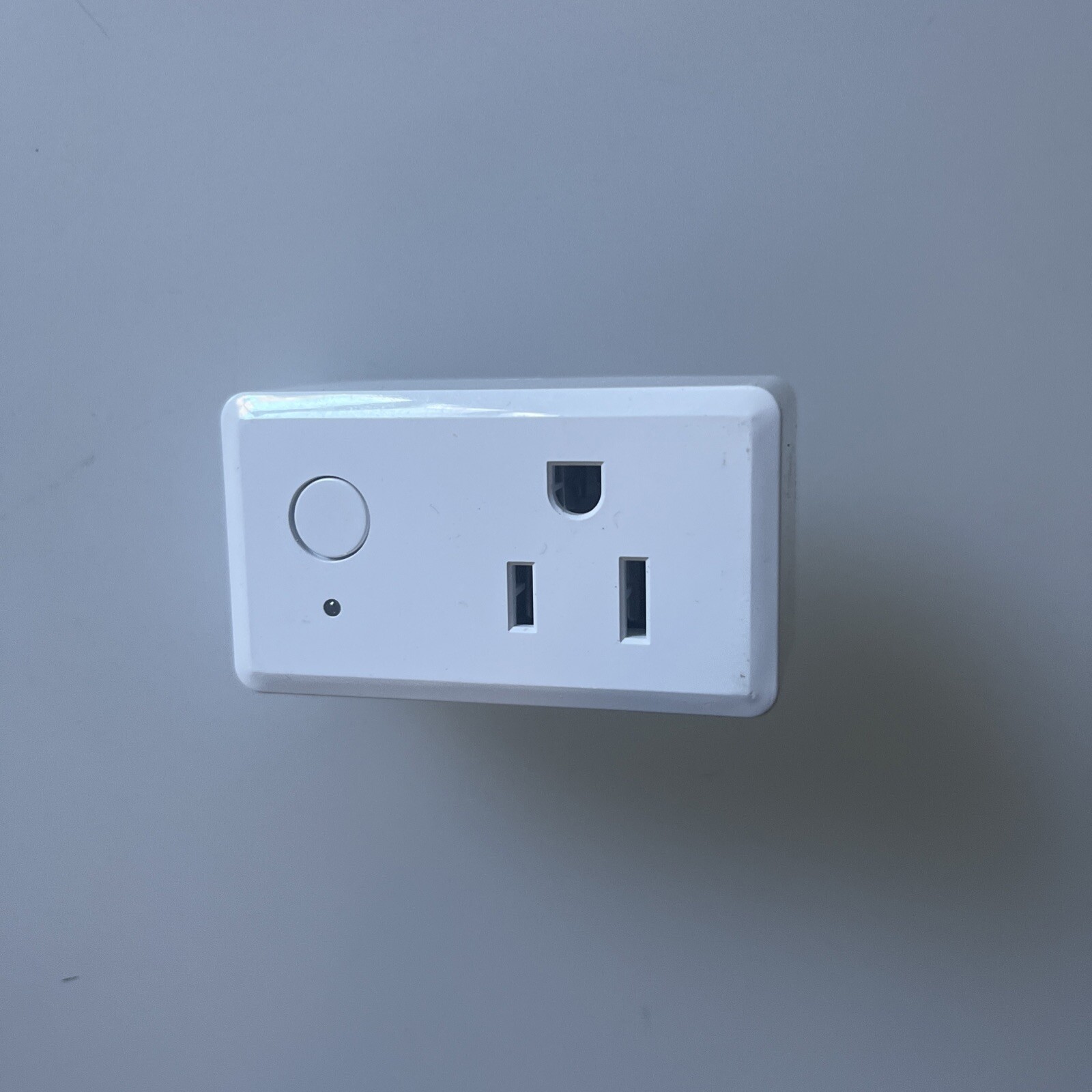 1 x Feit Electric WiFi Smart Plug BPPLUG 1368338 White Works with Alexa
