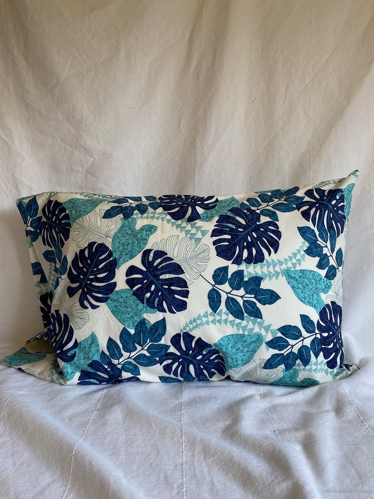Cream Pillowcase with Tropical Leaves and Shark Tooth Pattern