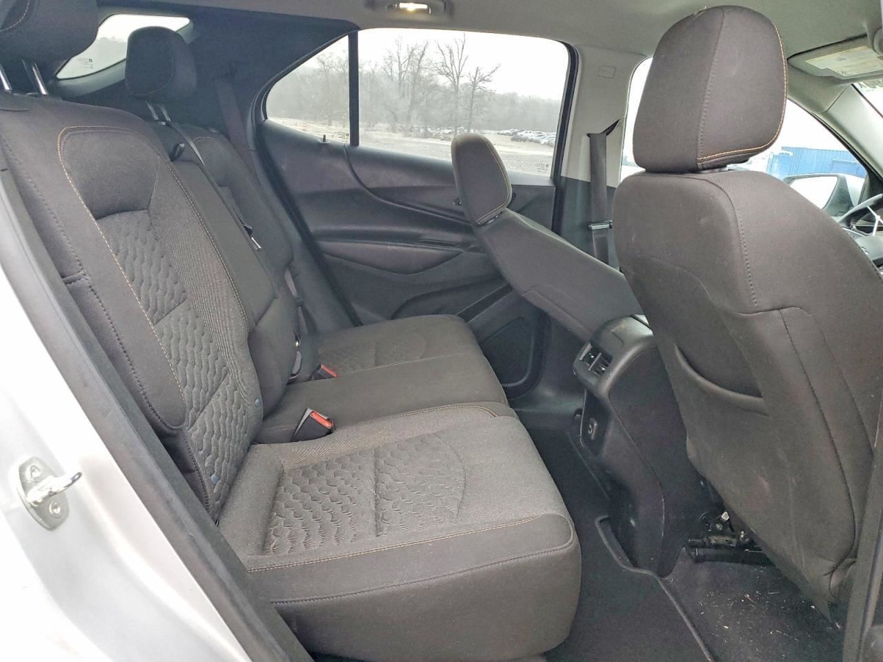 EQUINOX 2021 Glove Box 4996731