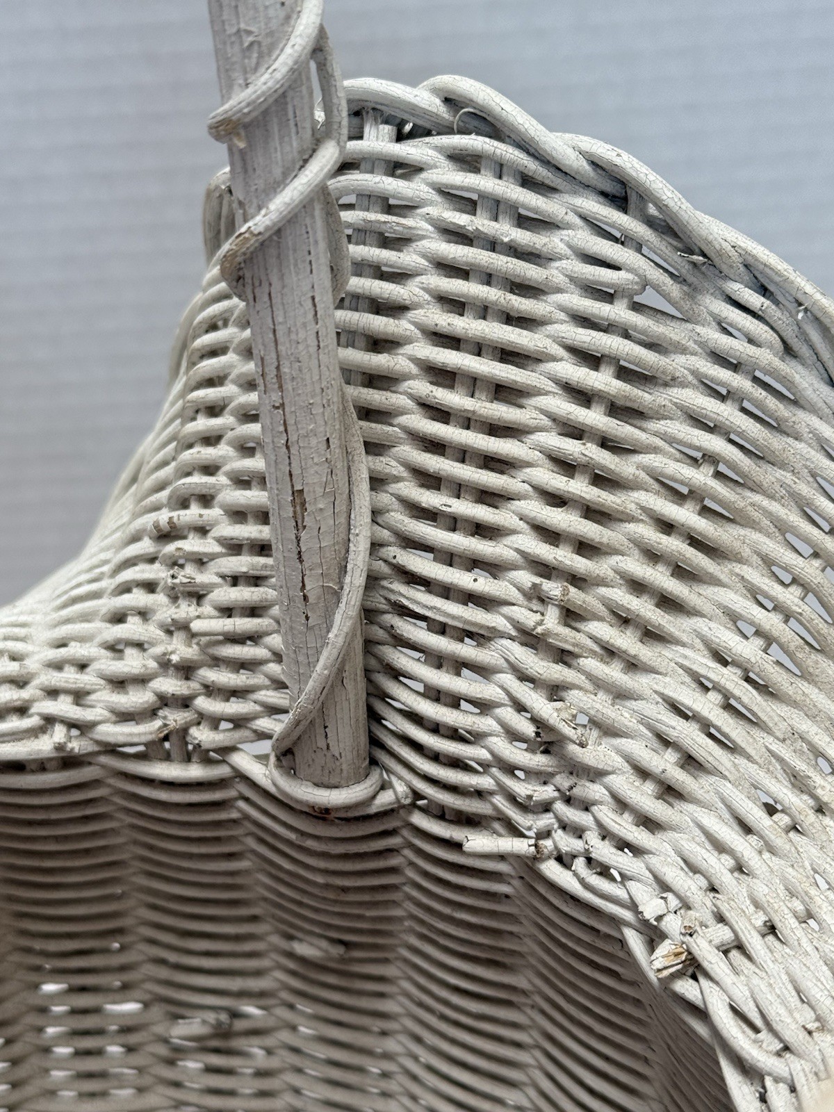 Vintage Trompe L'Oeil 19.5” x 15” White Ruffled Wicker Easter Basket with Handle