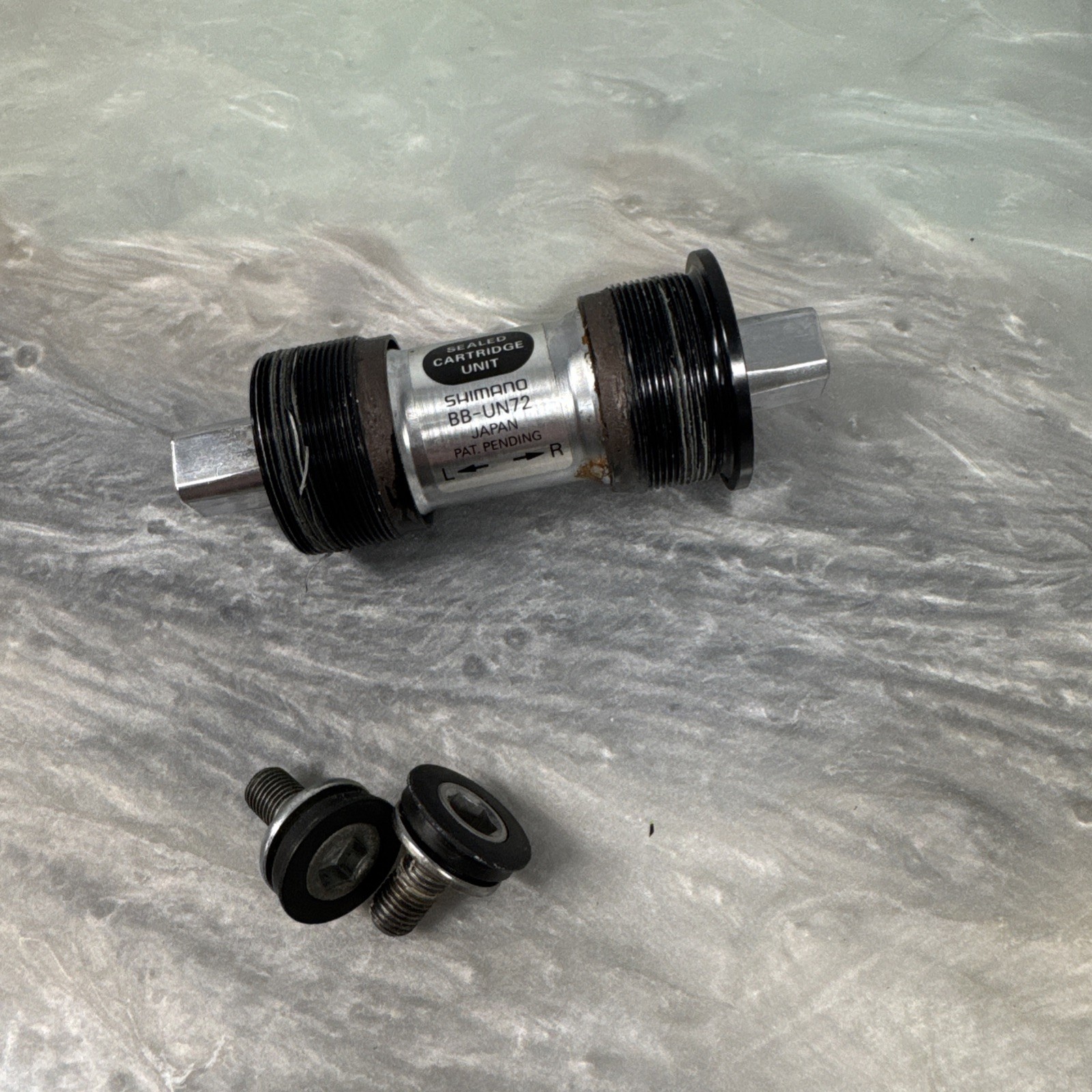 Shimano BB-UN72 Sealed Cartridge Bottom Bracket JIS Square Taper DEORE XT BB #31