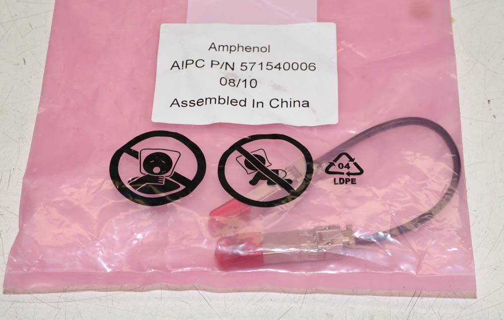 (5) NEW Amphenol AIPC High Speed Copper Interconnect Cable 305mm 571540006