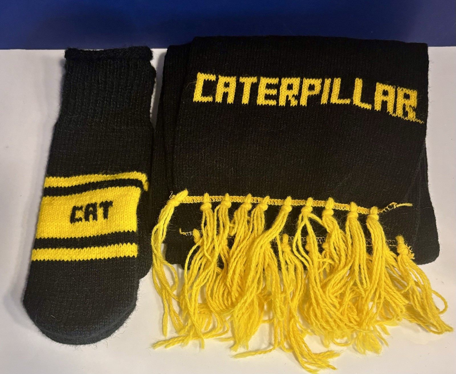 Vintage Cat Caterpillar Diesel Trucks Scarf Mittens Set